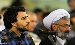 نشانده‌ام به دل خسته داغ شهری را/به قلب خسته‌ی این شهر داغدار، قسم
