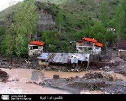 تخریب اماکن غیرقانونی ساخته‌شده کنار دریا