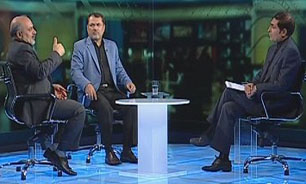 محمدی: اسرائیل در رفتار امنیتی‌اش دچار دستپاچگی شده است/ رویوران: فلسطینی‌ها از مرز مرگ و ترس عبور کرده‌اند + فیلم