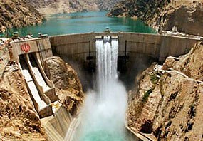 کاهش تراز آب مخزن سد کارون 4