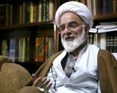 تاکید آیت‌الله دری نجف‌آبادی بر مقابله هوشمندانه با داعش/از فتنه‌های آمریکا غافل نشویم