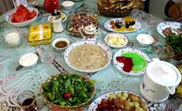 ماه رمضان چقدر به هزینه های خانوار اضافه می کند؟/ سفره افطاری گران شد