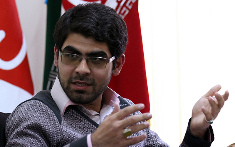 وزیر علوم قانون‌گرایی را سرلوحه کار خود قرار دهد