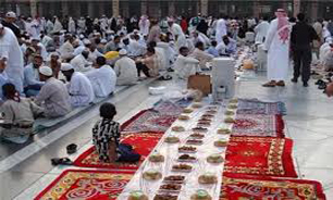 مردم عربستان به دلیل فرا رسیدن ماه رمضان وسایل منزلشان را تغییر می‌دهند