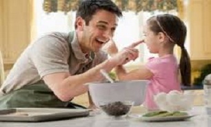 چرا کودکتان به حرف تان گوش نمی دهد؟