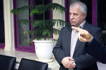 علی پروین ممنوع‌الخروج شد