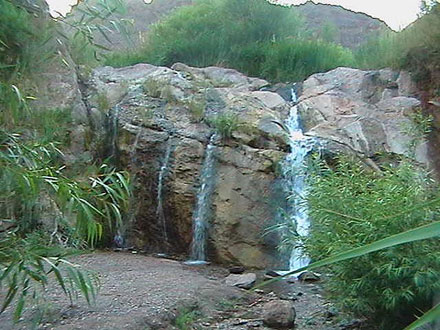 آبشار درونه در دره زیبای دهانه آب + تصاویر