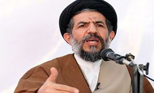 شخصیتی که در دبیرستان شکل می‌گیرد نباید با ورود به دانشگاه سیر منفی پیدا کند