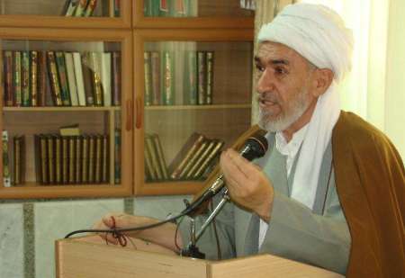 تقویت گروه های تروریستی برای تضعیف اسلام به دست استکبارجهانی