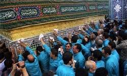 غبارروبی ضریح کریمه اهلبیت (ع)توسط خبرنگاران قمی