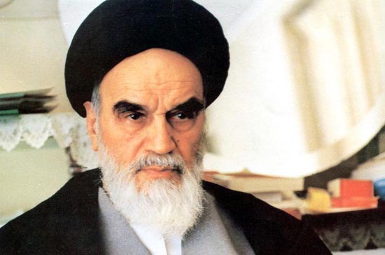 گاهی با تمسک به بعضی آیات، اسلام را موافق با مكتب‌های انحرافی ماركس معرفی نموده‌اند