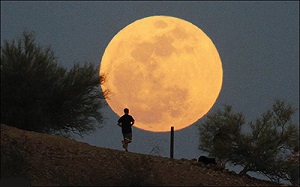 ماه امشب به نزدیکترین فاصله زمین می رسد