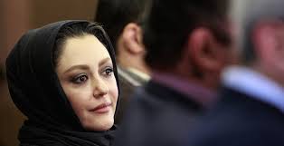 "شقایق فراهانی" شمع‌های 42 سالگی خود را فوت کرد