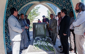 گلباران آرامگاه استاد کمال الملک در سالروز درگذشت این استاد