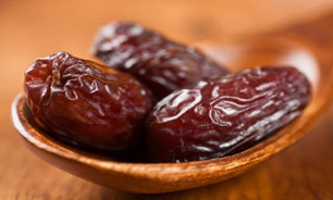 خرما برای چه کسانی مناسب نیست؟