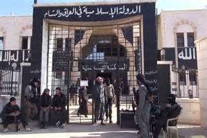 داعش چگونه پول در می آورد: از فروش بنزین بی‌کیفیت تا صادرات نفت و گرفتن عوارض