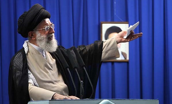 رهبر معظم انقلاب: بنده زير بار بدعت‌های غيرقانونی نمی‌روم/ آيت‌الله خزعلی:مدت مديدي است پسرم مهدی خزعلی از راه مستقيم منحرف شده است