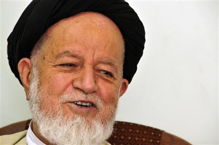حسین فریدون از آیت‌الله شاهچراغی در بیمارستان عیادت کرد