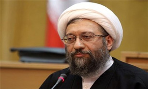 آیت‌الله آملی لاریجانی از آیت‌الله خامنه‌ای عیادت کرد