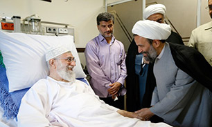 شعری که رهبر انقلاب در عیادت جمعی از اهالی فرهنگ و هنر خواندند + فیلم