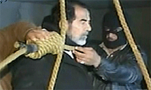 نامه  وکیل صدام به اوباما/تروریستها تا درهای منزلت خواهند آمد و افراد خانواده ات را خواهند دزدید و از آنها را گروگان می گیرند