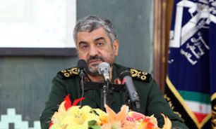 ائتلاف علیه داعش شبیه یک شو است/ تهديد مستقيم جمهوری‌اسلامی‌ايران از سوی دشمنان بعيد است/ اقرار دشمنان بهترین ارزیابی برای نیروی قدس سپاه است