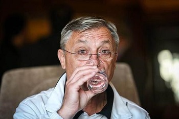 مذاکرات پرسپولیس با سرمربی جدید تایید شد؛ کرانچار همسرش را هم به ایران می آورد!