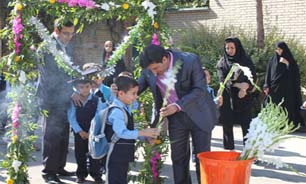 31 شهریور ماه آغاز جشن شکوفه ها در تمام مدارس شهر تهران