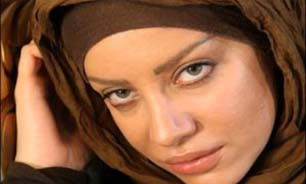 شراره رخام در پروژه‌ "مبارزان کوچک" همبازی عروسک‌ها شد