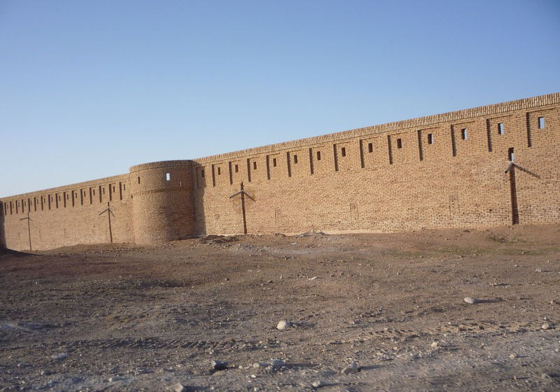 مناظربدیع و زیبا دریاچه نمک از فراز جزیره مرنجاب + تصاویر