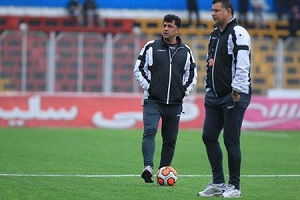 دایی: کسی از من نخواسته تا جواب علی کریمی را ندهم