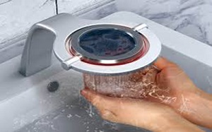 از بین بردن باکتری های دست با شیر آب هوشمند+ عکس