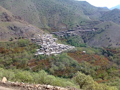 یکی از دیدنی ترین نقاط استان کرمانشاه روستای چرمله می باشد.