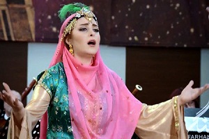 کنسرت خواننده زن بی بی سی در تهران! + عکس