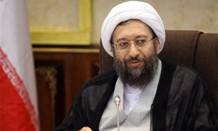 قوای سه‌گانه برای رفع مشکلات اقتصادی با تمام توان به میدان بیایند/ سکولارها را نباید در سمت‌های مدیریتی قرار داد