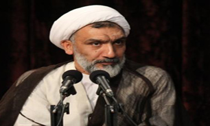 دیدار وزیر دادگستری با خانواده شهدا