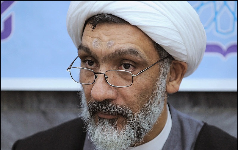 حجت الاسلام پورمحمدی:استقلال و پرسپولیس تا یک ماه دیگر برای فروش آماده می شوند