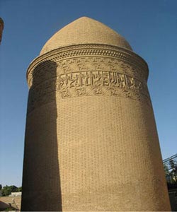 برج چهل دختر در طبیعت کویری سمنان + تصاویر