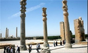 برگزاری مسابقه رالی شیراز در دامنه کوه رحمت / آسیبی به مجموعه تخت جمشید وارد نمی‌شود