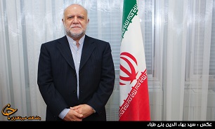 دریافت پول نفت از هند در حیطه وظایف بانک مرکزی است