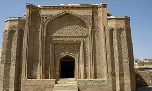 کم بودن اعتبارات اختصاص داده شده یکی از موانع برای مرمت بهتر آثار است