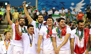 مردان والیبال ایران صبح سه شنبه به ایران بازمی‌گردند