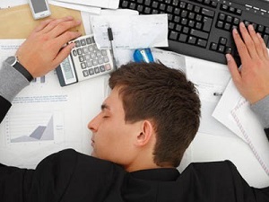 چند راهکار کوتاه برای فرار از خستگی در محل کار