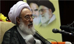 ائتلاف آمریکا برای مبارزه با داعش فریب ناشیانه و یک نمایش است