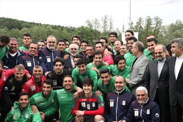 دردسرهای انتخاب سرپرست تیم ملی فوتبال/ کت و لیوان در اختیار کی‌روش!