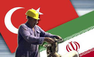 مقامات ایرانی: نباید از "دبه کردن" در قرارداد صادرات گاز عصبی شد/ در مورد نتایج خوشبین هستیم