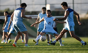 ملی پوشان و کرار غایبان استقلال