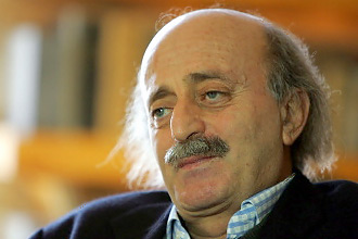 جنبلاط: لبنان نباید هدیه نظامی ایران را بپذیرد
