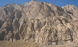 افتتاح سومین جشنواره جهانی سنگنوردی "بیستون" با حضور 59سنگنورد از 5 قاره جهان