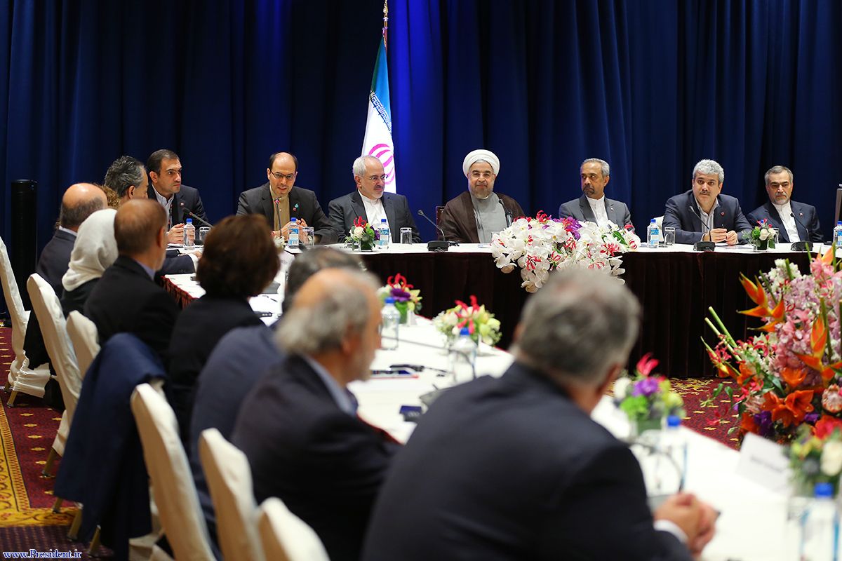 دولت به دنبال توسعه متوازن و همه جانبه است/ سرمایه گذاران ایرانی برای مشارکت در پروژه‌ها اولویت دارند